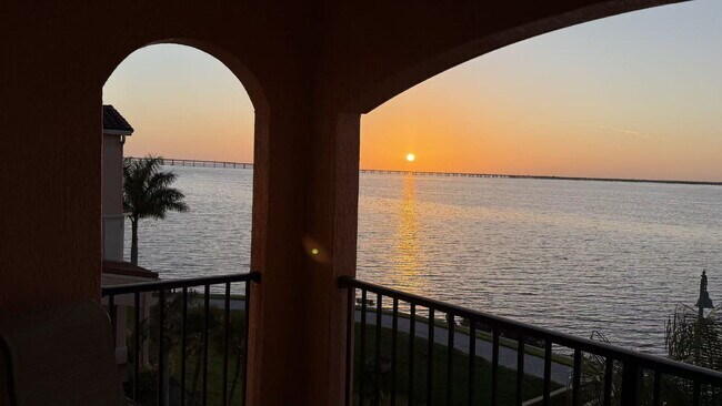 Building Photo - 2755 Via Capri