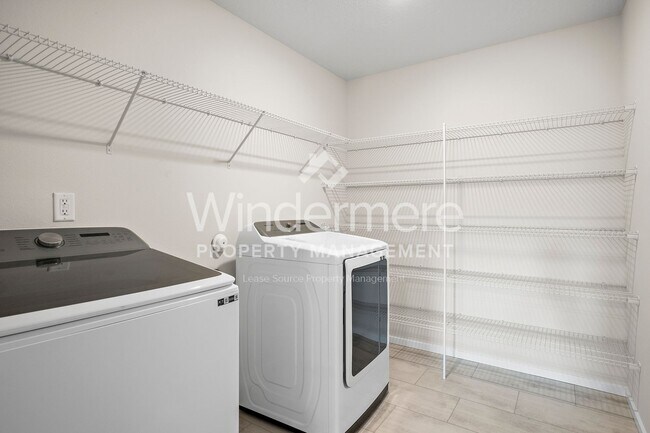 Building Photo - * COMING SOON 09/09/2025* LIberty Lake 4 b...