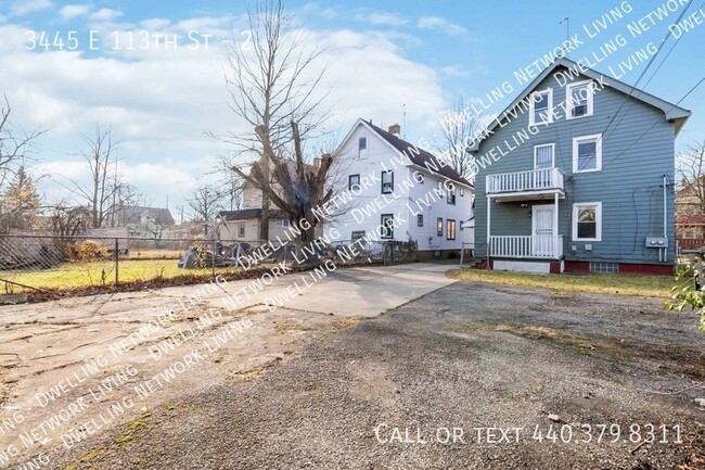 Building Photo - 3445 E 113th St