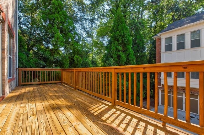 Building Photo - 3304 Ferncliff Ct