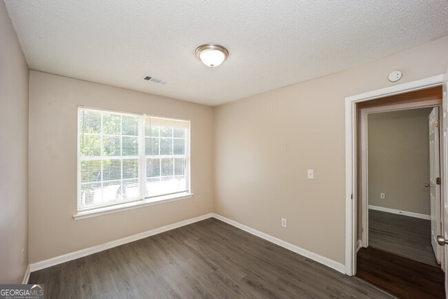 Building Photo - 1315 Maple Valley Ct