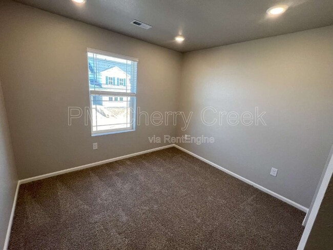 Building Photo - 741 N Tempe St
