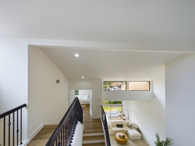 Building Photo - 2543 Caminito Muirfield