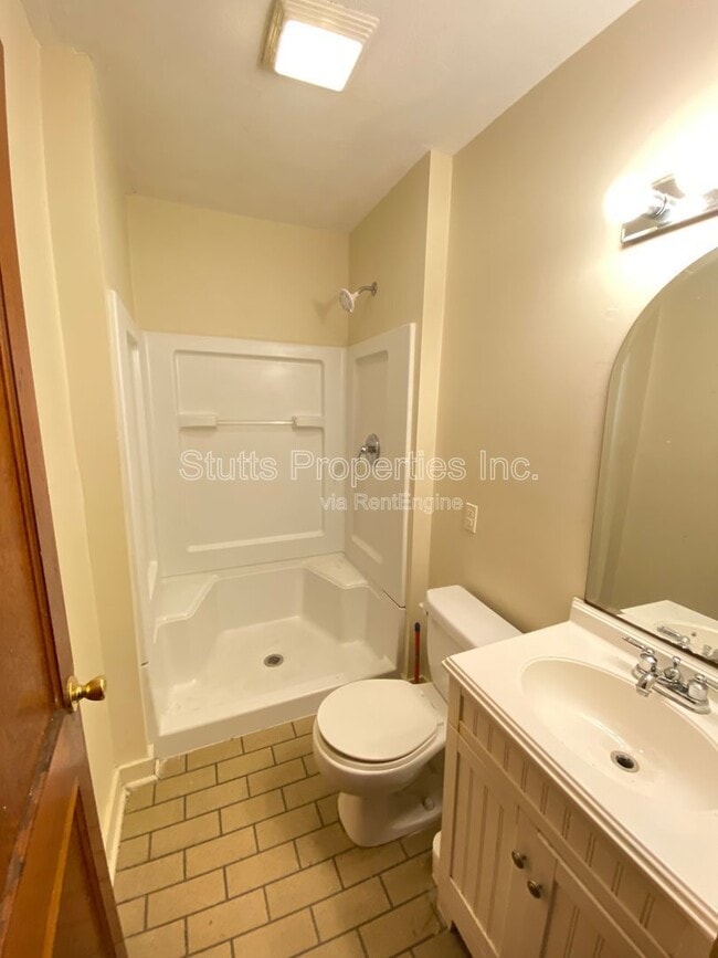 Building Photo - 414 Plum St