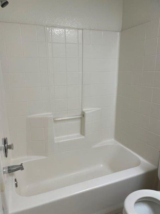 Building Photo - Spacious Home For RENT: 3 Bed / 2 Bath, Fenced in yard + 2 Car Garage!  MOVE IN READY!