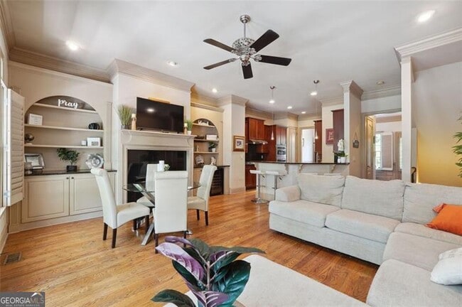 Building Photo - 1071 Pearl