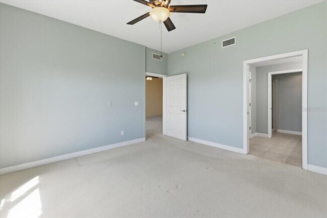 Building Photo - 10045 Links Ln