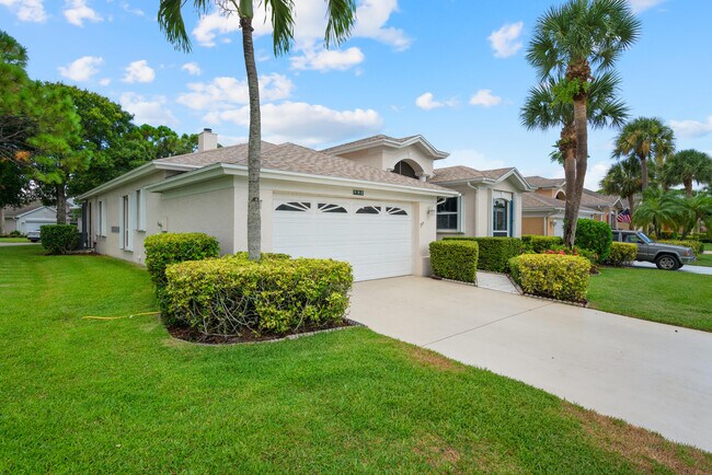 Building Photo - 582 Montevina Dr