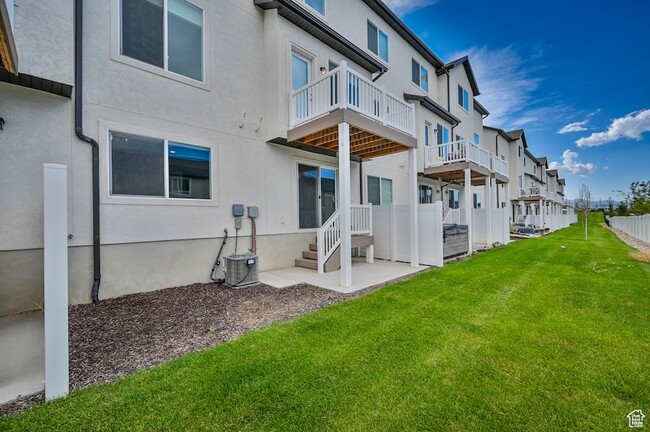 Building Photo - 16087 S Truss Dr