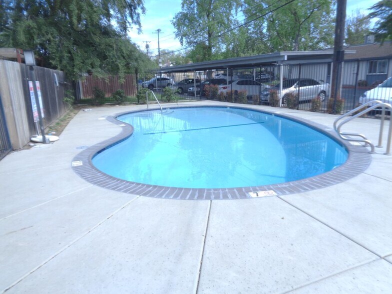 Building Photo - 2806 Santa Paula Ct