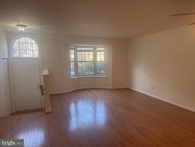 Building Photo - 90 English Run Cir