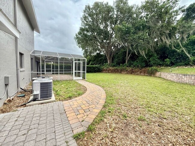 Building Photo - Large and Stunning 2700sqft Newly Renovated 3BR 3BTH!