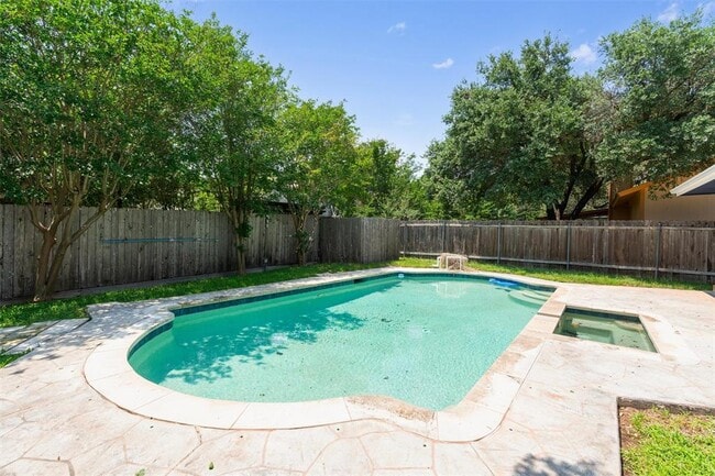Building Photo - 11513 Quarter Horse Trail