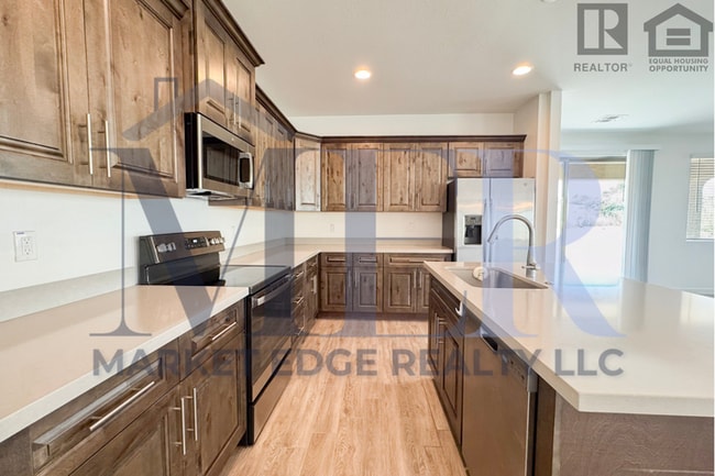 Primary Photo - 2Bed/2Bath Gated Turnkey Home in Wickenburg! $1999 MOVE-IN SPECIAL! Ready for Immediate Move-In!