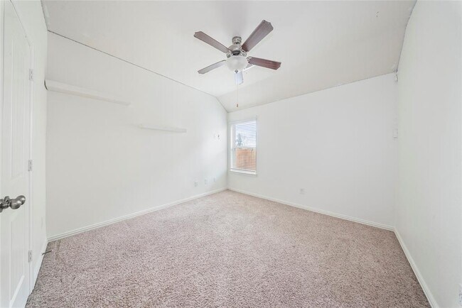 Building Photo - 3306 Benbrook Springs Ln