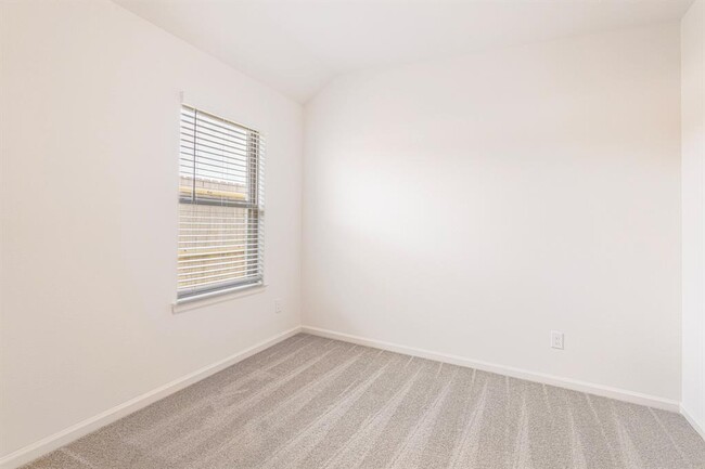 Building Photo - 2850 Orange Leaf Dr