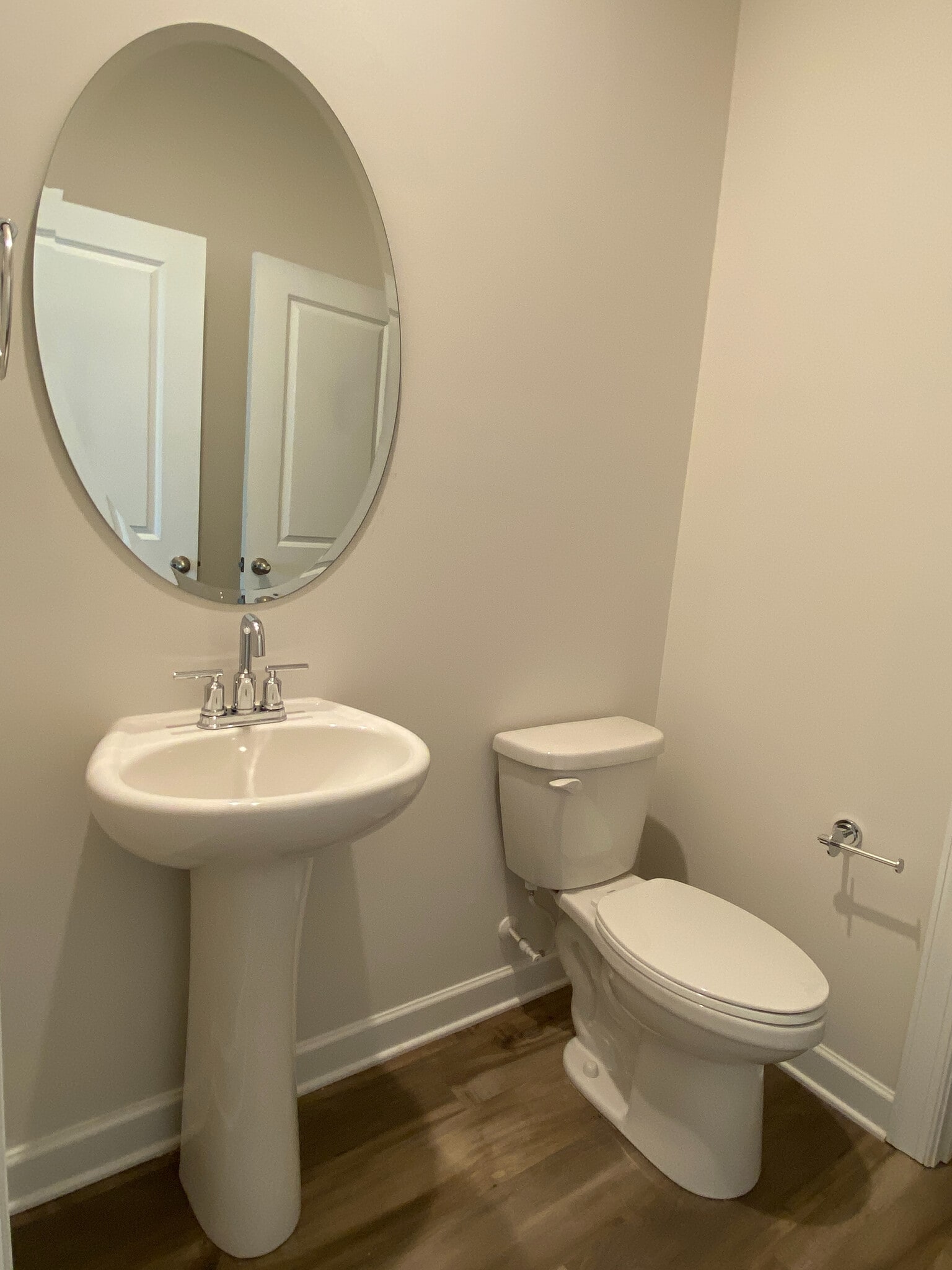 Building Photo - Room in Townhome on Tears Ln