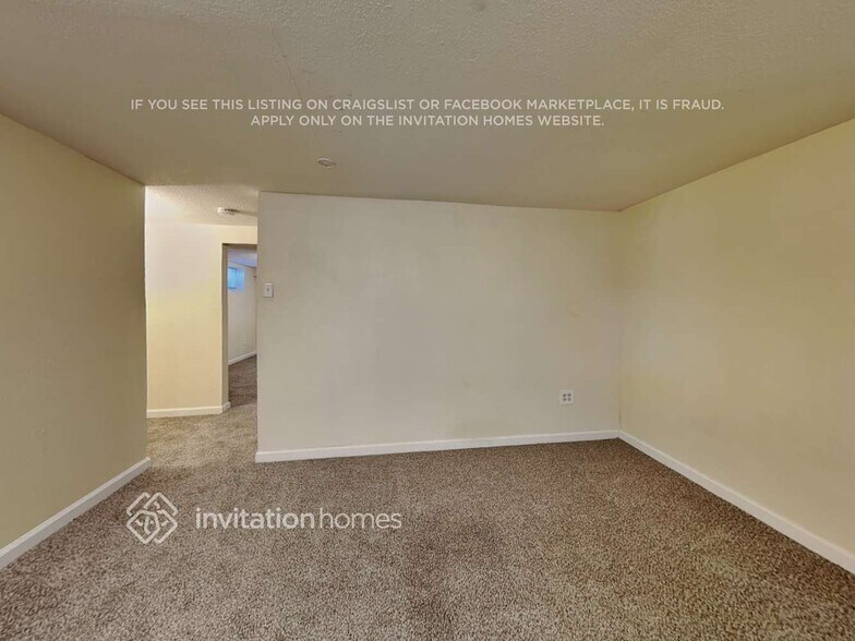 Building Photo - 2032 Ironton St