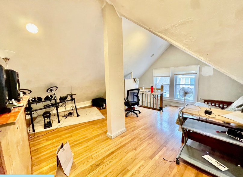 Building Photo - 45 Cherokee St