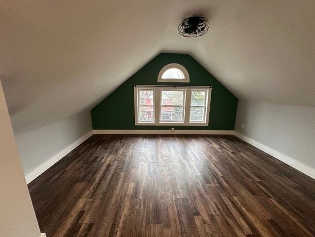 Building Photo - 216 Kinsey Ave