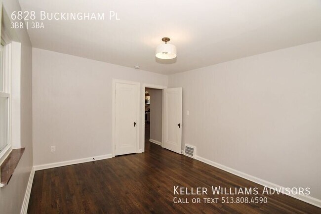 Building Photo - 6828 Buckingham Pl