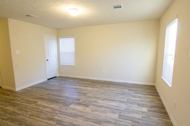 Building Photo - 13006 Bella Vida Ln