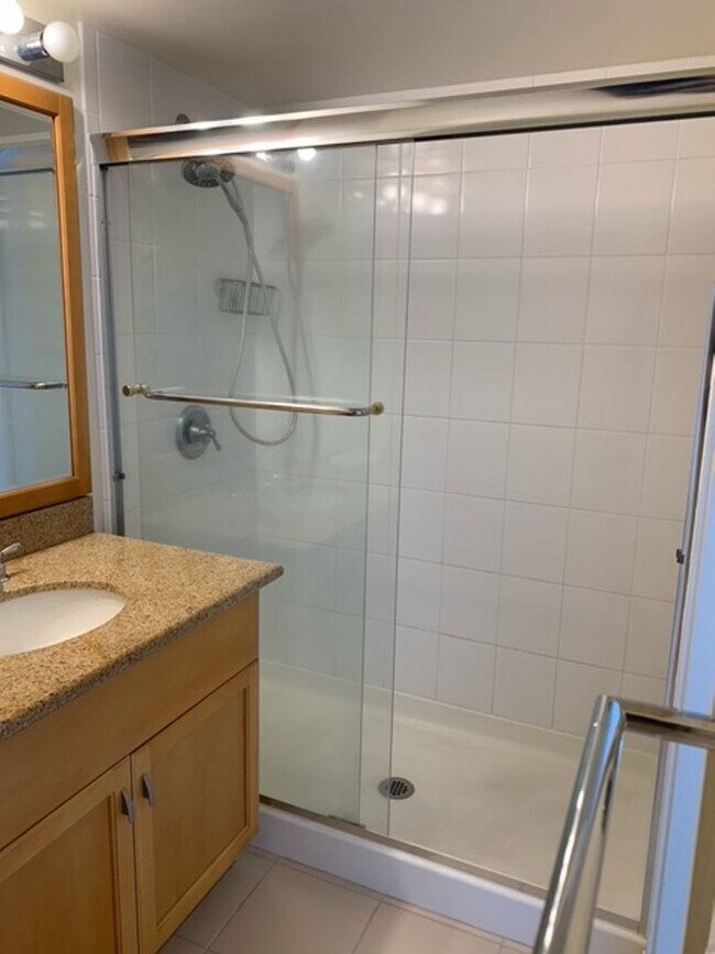 Building Photo - Moana Pacific - 2 bedroom plus den, 2 bath Condo with 2 parking - avail now!