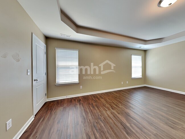 Building Photo - 1404 Manley Court
