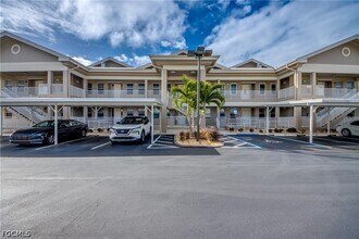 Building Photo - 15250 Riverbend Blvd