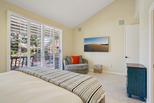 Building Photo - 29 Lakeshore Dr