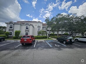 Building Photo - 14036 Fairway Island Dr