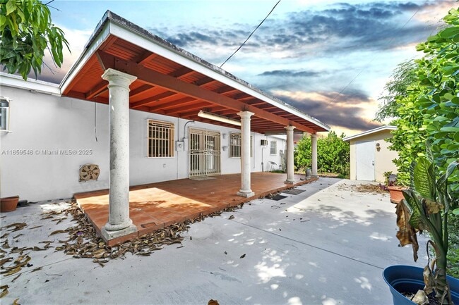 Building Photo - 7435 SW 34th St