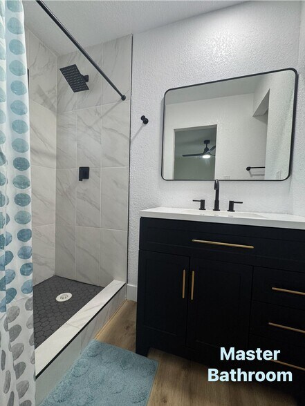 Master Bathroom - 1368 W 14th St