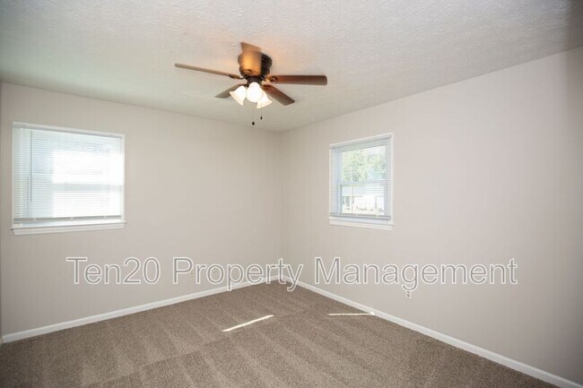 Building Photo - 4500 Linda Dr