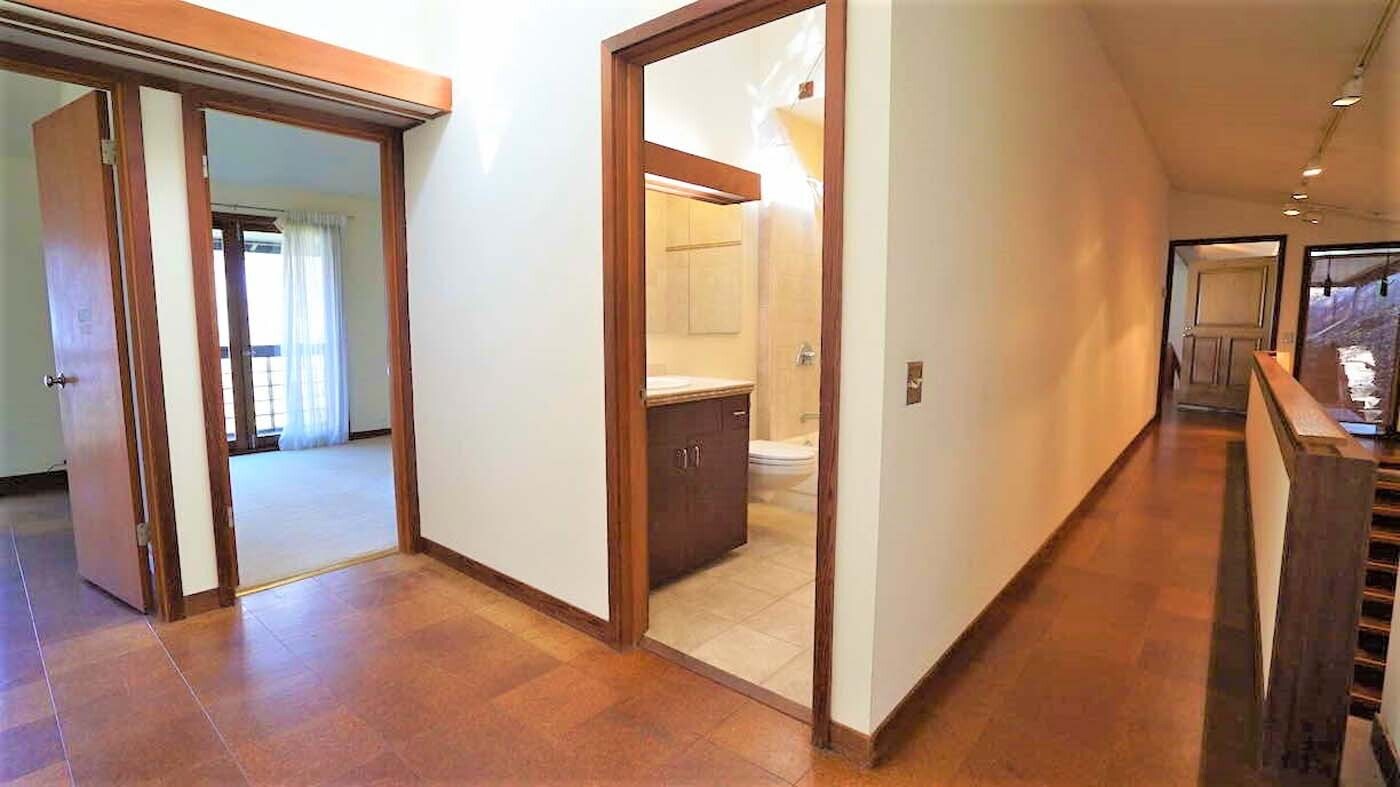 Building Photo - 3076 Buena Vista Way