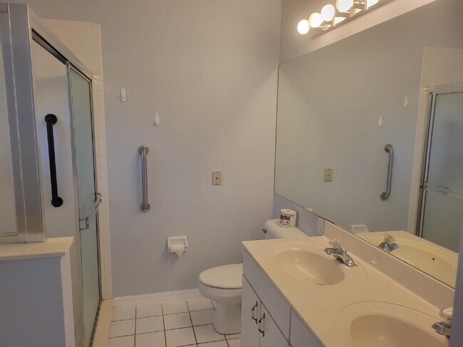Building Photo - Magnificent home in highly sought-after 55...