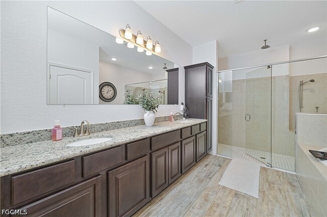 Building Photo - 8784 Cascade Price Cir