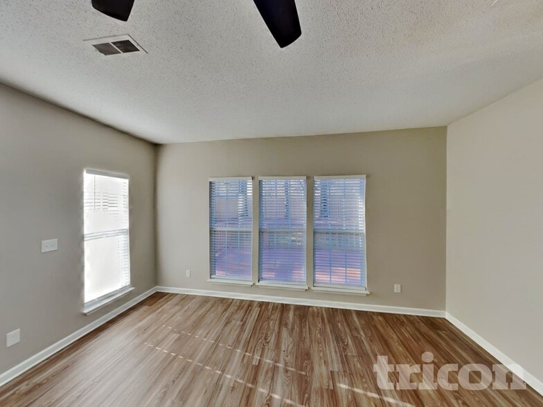 Building Photo - 24 Pilot Ridge Ct