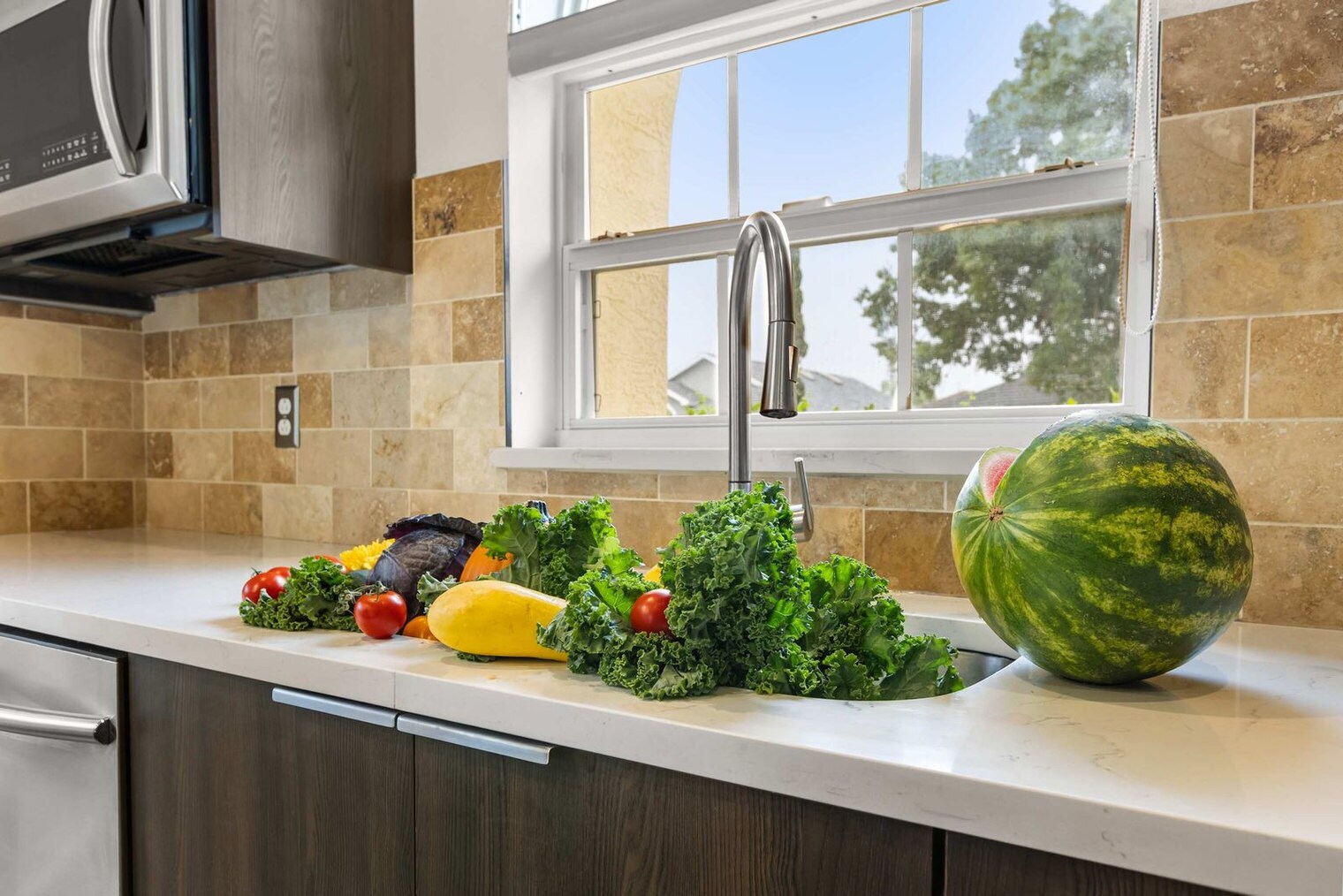 Building Photo - 2660 Oneida Loop