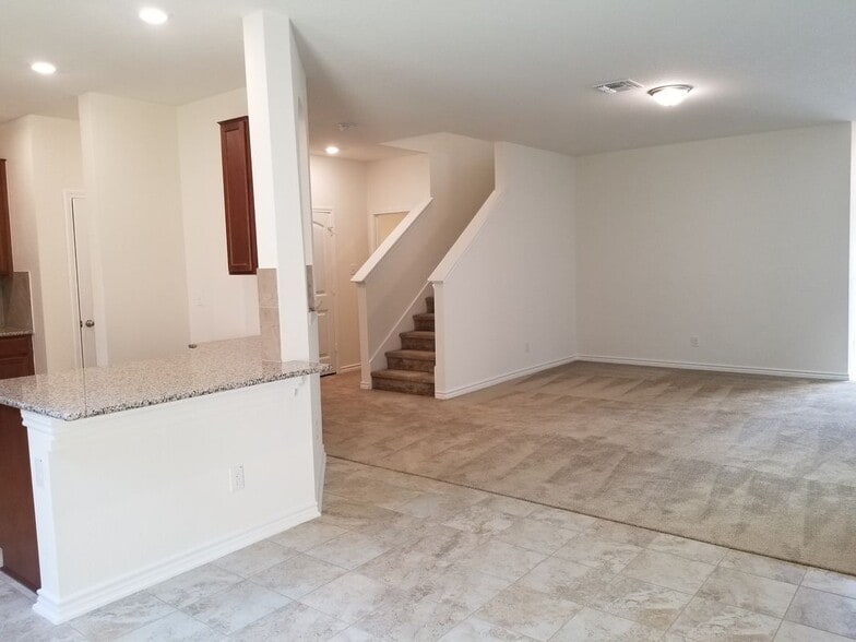 Building Photo - 5911 Eckhert Rd