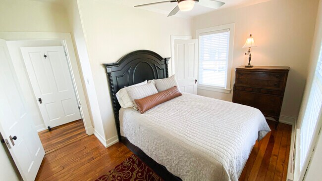 Front Bedroom - 622 E Capitol Ave