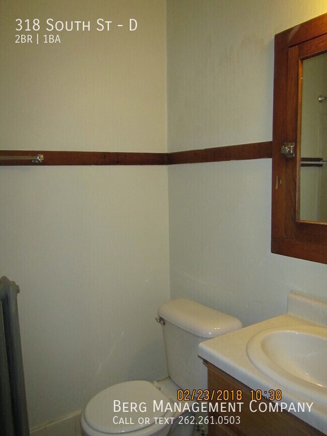 Building Photo - 318 South St