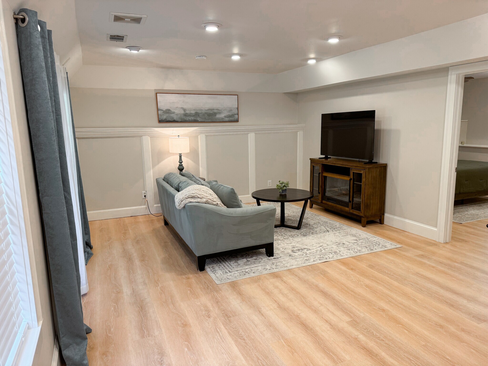 Building Photo - 4056 Lenox Park Dr