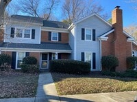 Building Photo - Charming Condo in Prime South Charlotte Location!