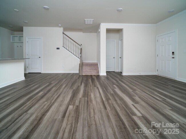 Building Photo - 414 Nixon Rd