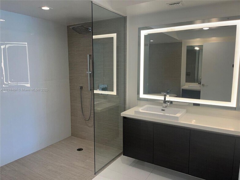 Building Photo - 330 Sunny Isles Blvd