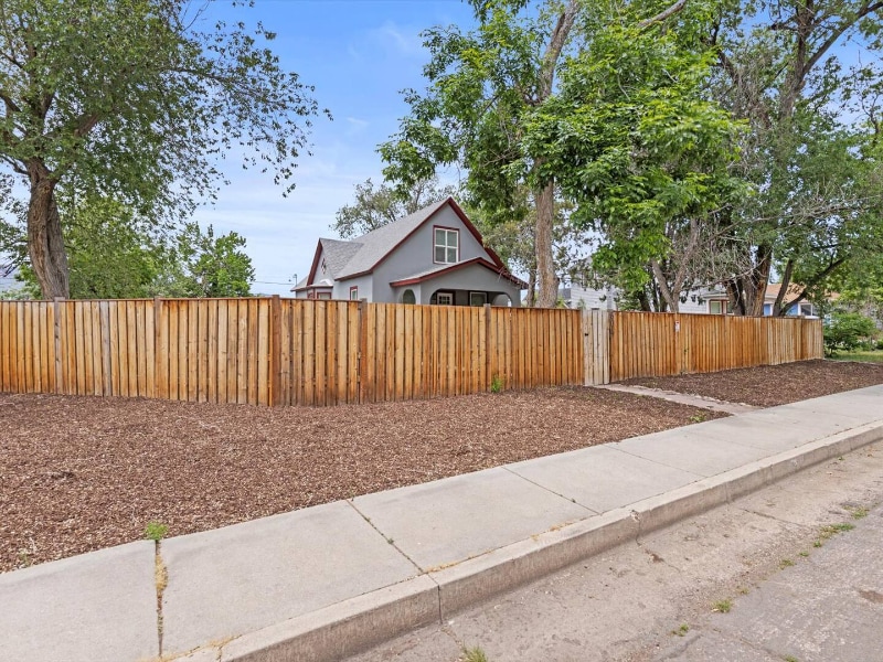 Building Photo - 604 Bonfoy Ave