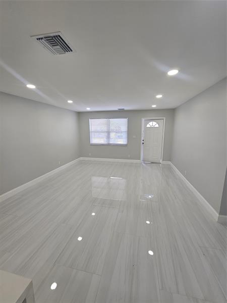 Building Photo - 4072 SW 51st St