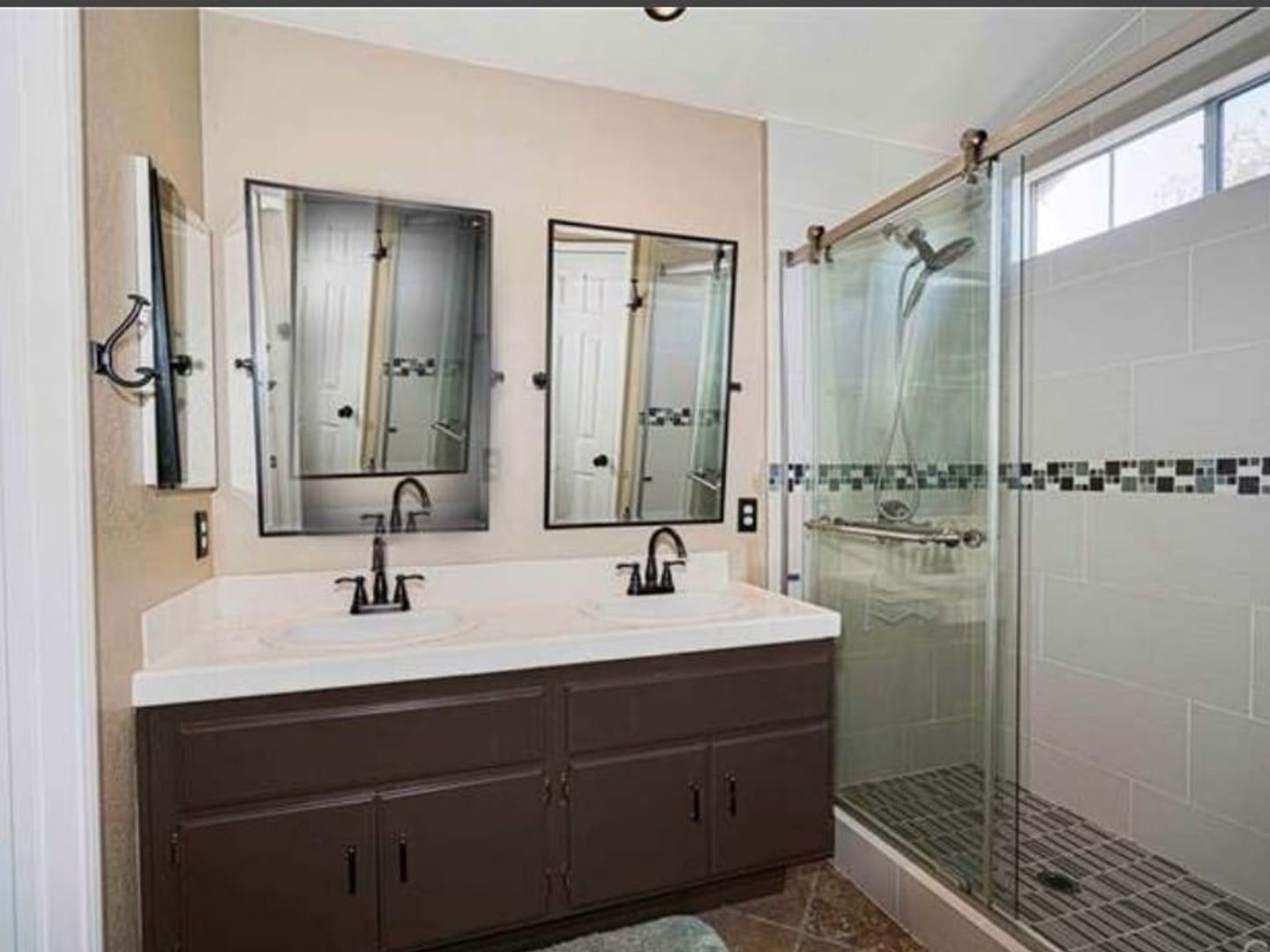 Building Photo - 15996 Mihaylo Ct