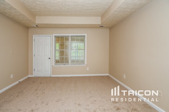 Building Photo - 1440 Brookdale Dr